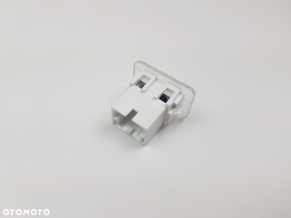 Oświetlenie Lampka wnętrza Ambiente Audi A6 S6 C7 4G0919390B - 7