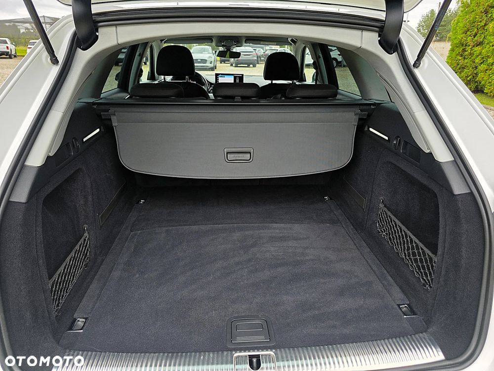Audi A4 Avant 2.0 TDI - 11