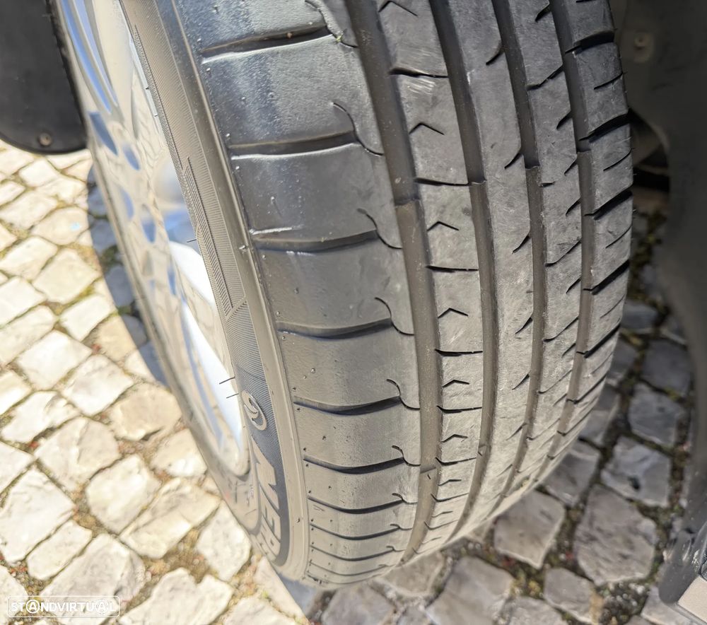 VW Passat Variant 1.9 TDI Confortline - 7