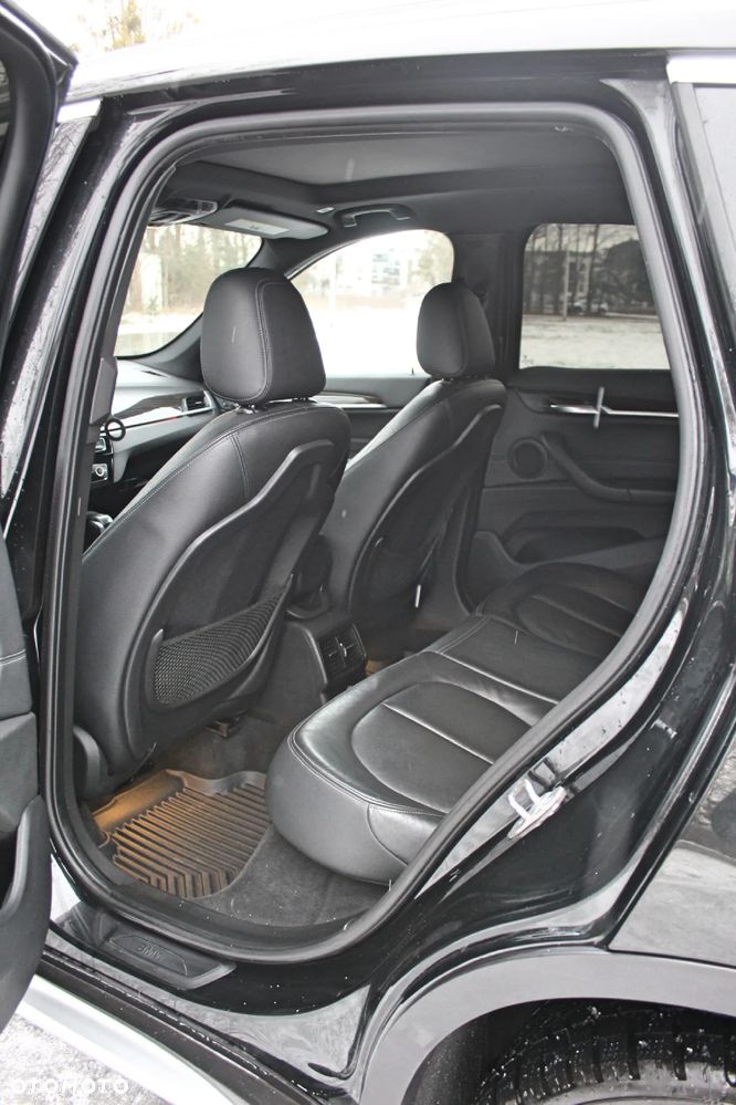 BMW X1 xDrive25i xLine - 14