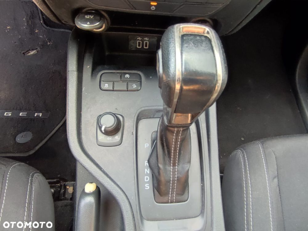 Ford Ranger 2.0 EcoBlue 4x4 DC XLT - 24
