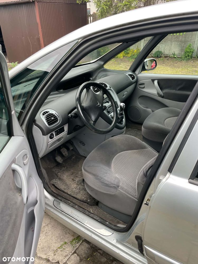 Citroën Xsara Picasso - 8