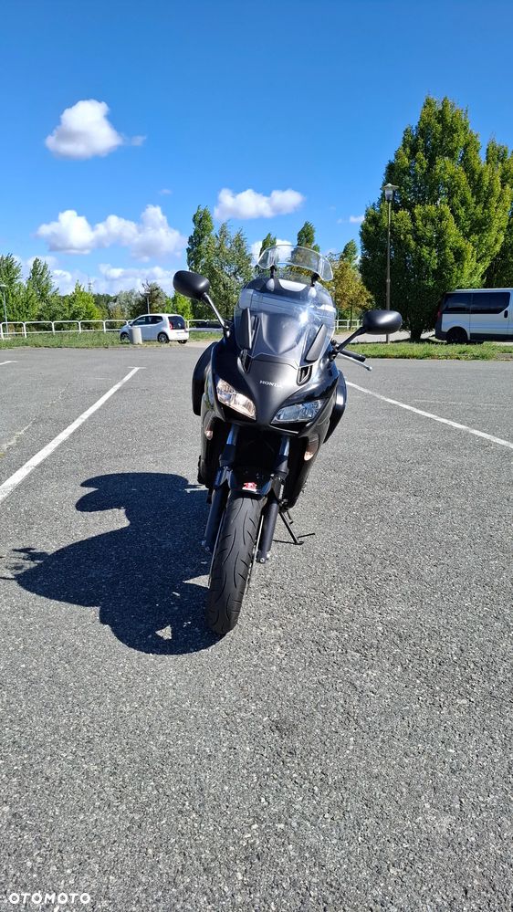 Honda CBF - 7