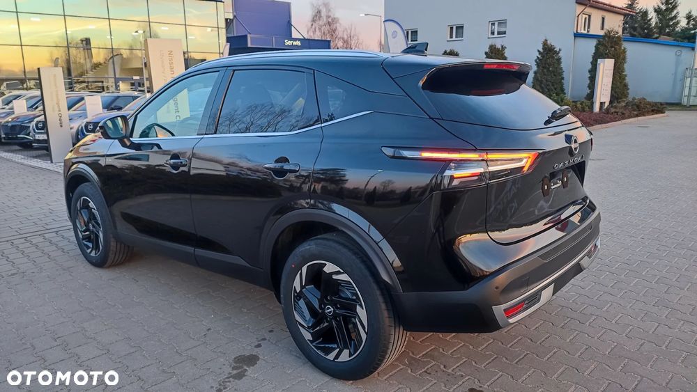 Nissan Qashqai 1.3 DIG-T MHEV N-Connecta Xtronic - 4