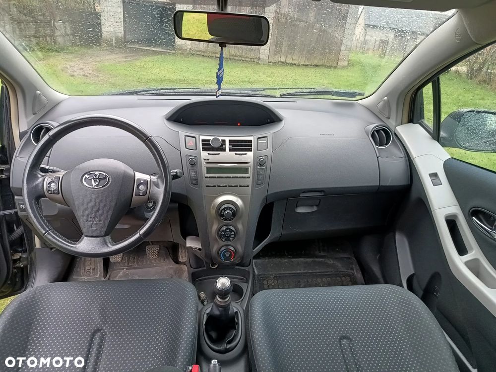 Toyota Yaris 1.0 VVT-i Life - 2