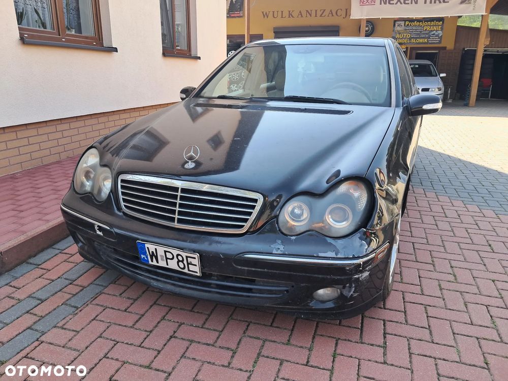 Mercedes-Benz Klasa C 280 Elegance 4-Matic - 3