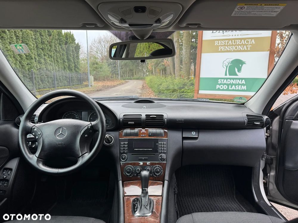 Mercedes-Benz Klasa C 220 CDI Automatik Elegance Sport Edition - 13