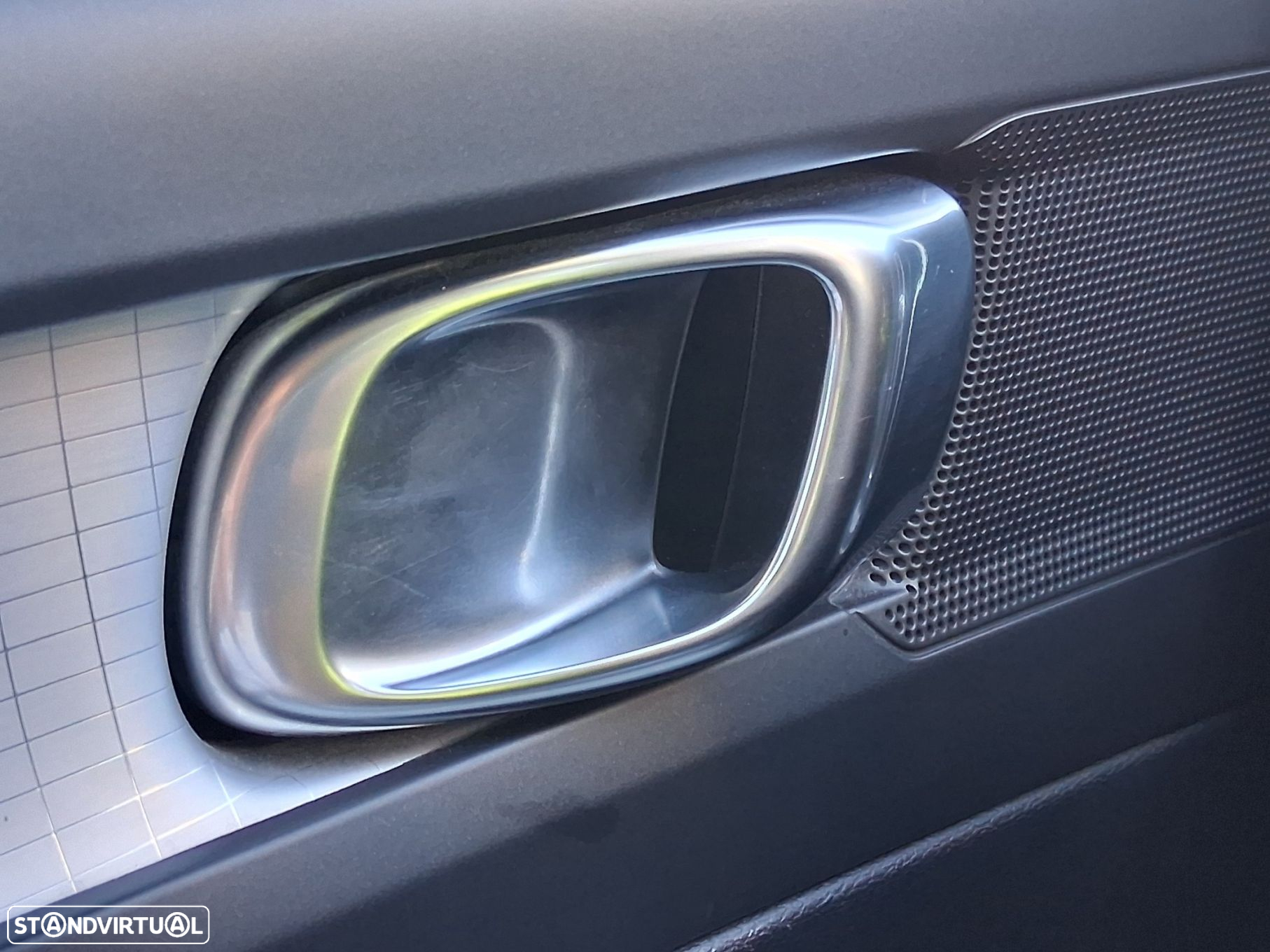 Volvo XC 40 1.5 T5 PHEV Momentum Plus - 40