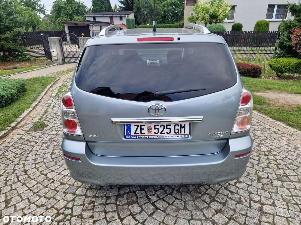 Toyota Corolla Verso 1.8 Sol + 7os MM - 9