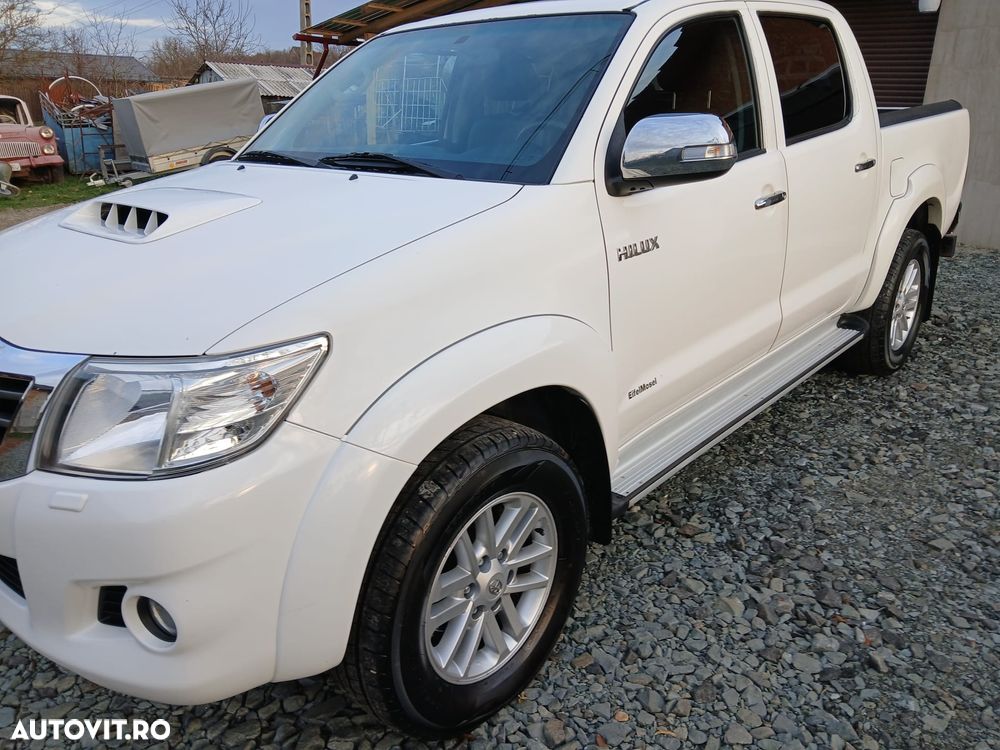 Toyota Hilux 4x4 Double Cab DPF Autm. Executive - 2