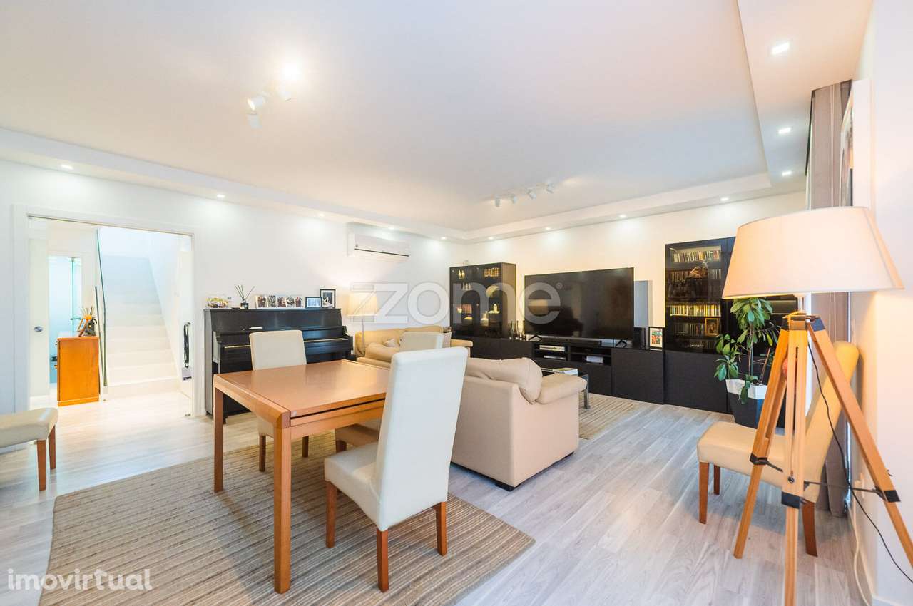 T3+1 duplex com terraços de uso exclusivo no Montijo - Grande imagem: 4/46