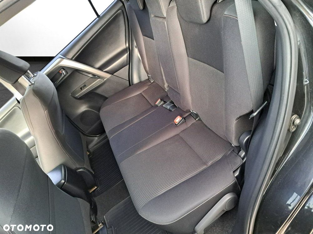 Toyota RAV4 2.2 D-4D 4x4 Executive - 17