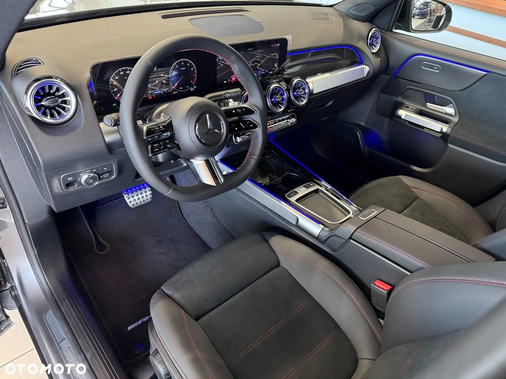 Mercedes-Benz GLB 200 AMG Line 7G-DCT - 4