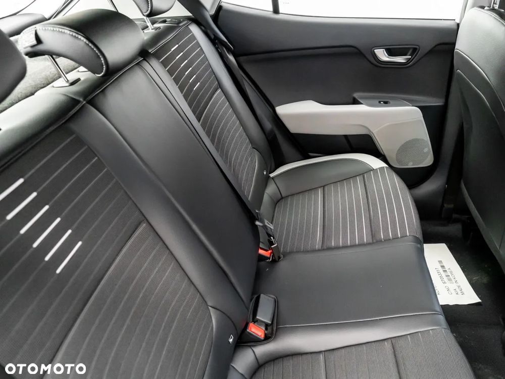 Kia Stonic 1.2 L - 17