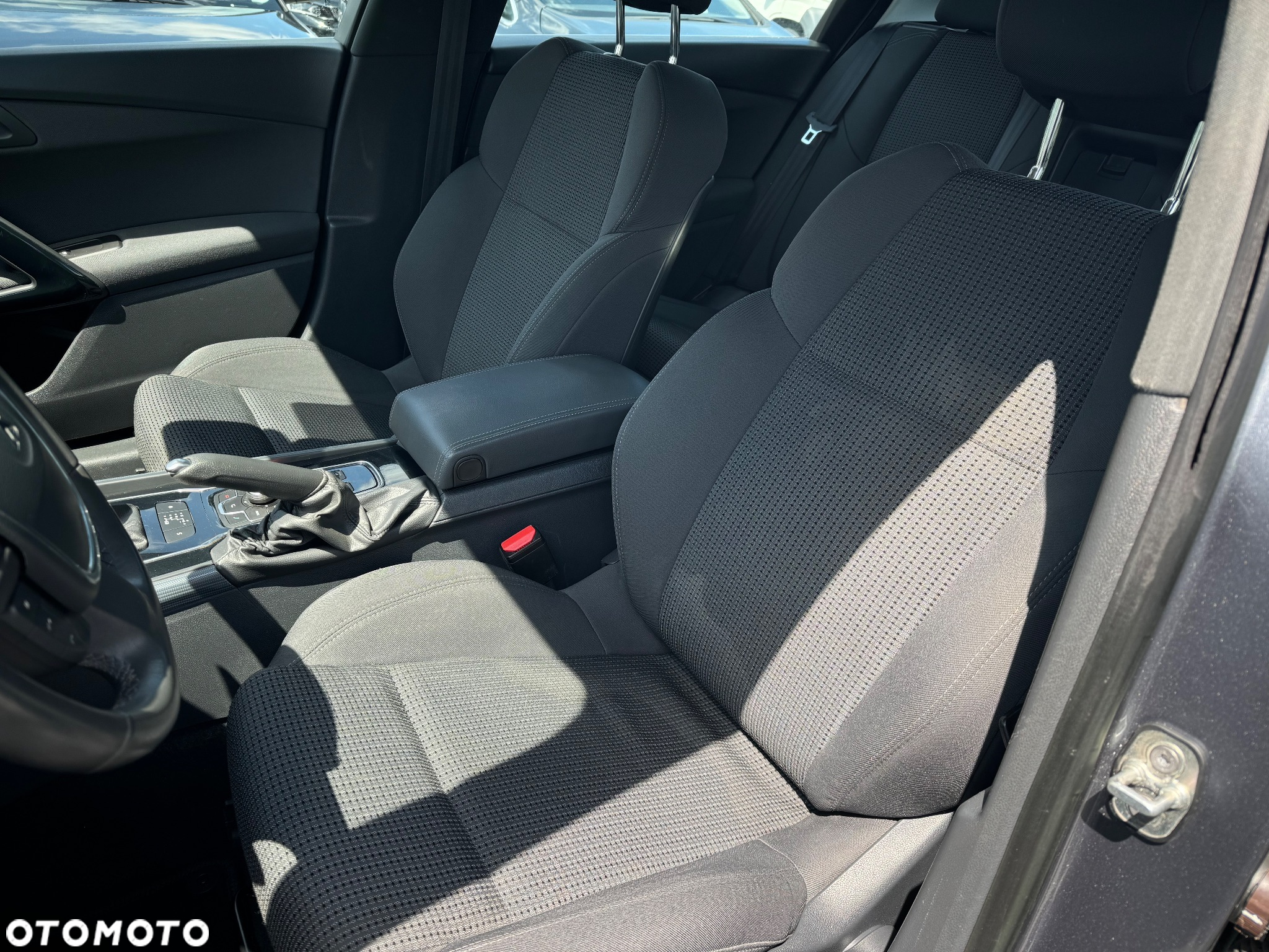 Peugeot 508 1.6 T Business Line - 13