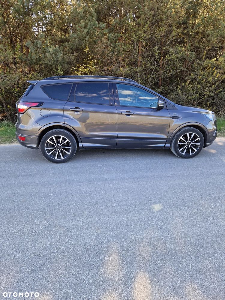 Ford Kuga 2.0 TDCi 4x4 ST-Line - 7