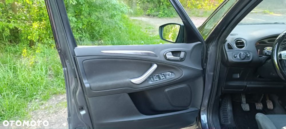 Ford Galaxy 2.0 TDCi Titanium - 25