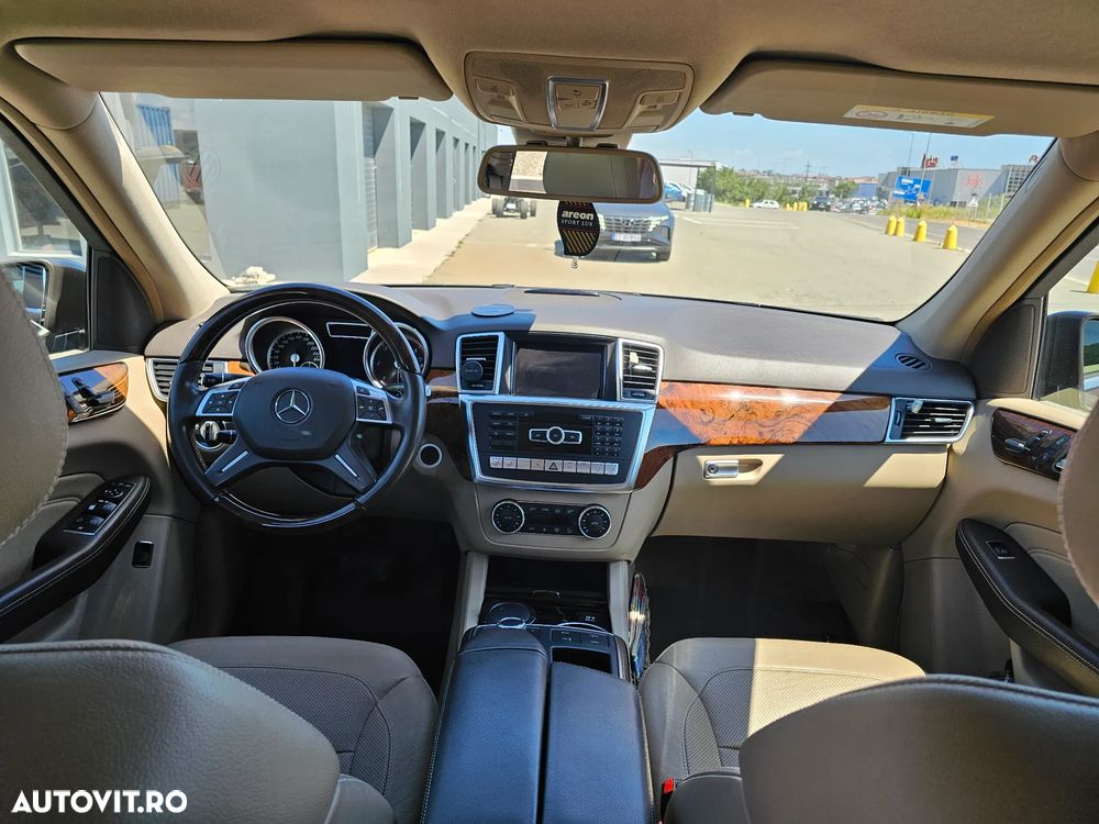 Mercedes-Benz ML 350 BlueTEC 4MATIC Aut - 12