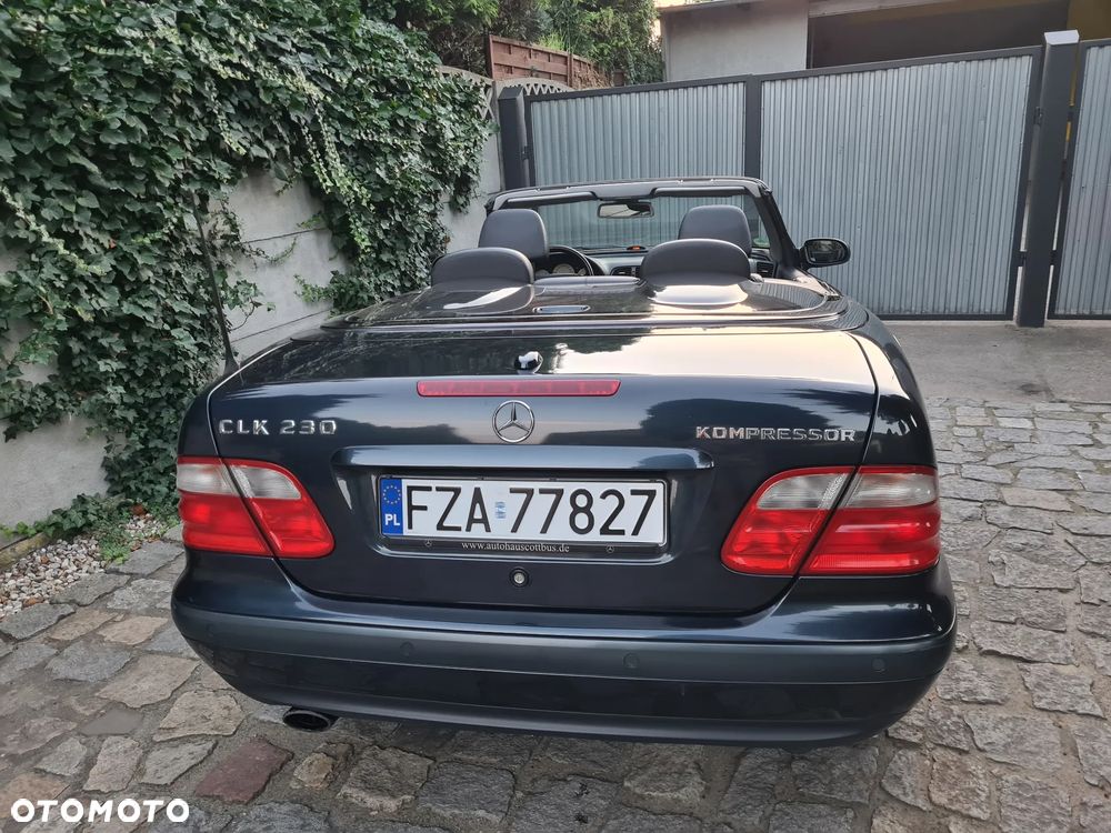 Mercedes-Benz CLK - 15
