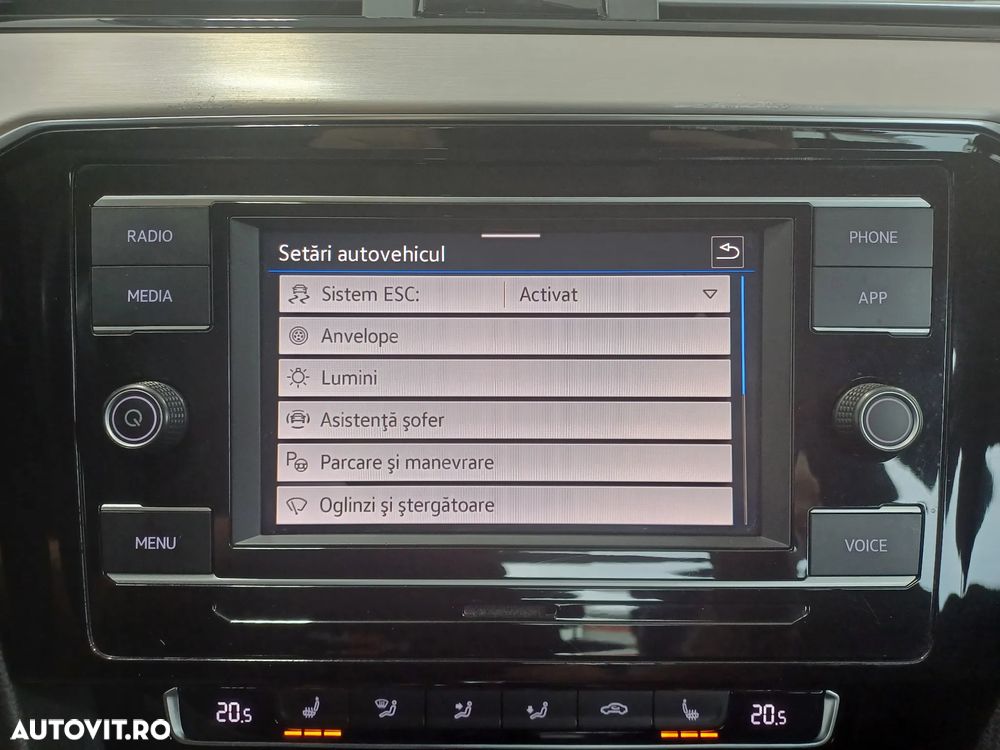 Volkswagen Passat 2.0 TDI DSG Highline - 17