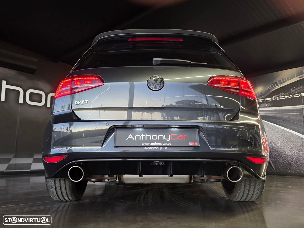 VW Golf 2.0 TSi GTi DSG - 18