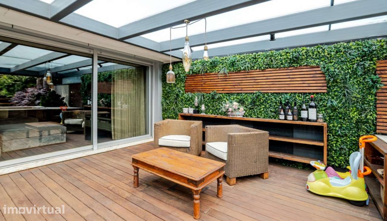 Moradia V4 com piscina e terraço para venda em Leça da Palmeira - Grande imagem: 3/25