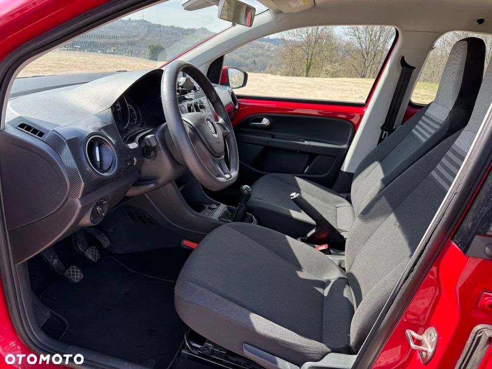 Volkswagen up! (BlueMotion Technology) beats - 9