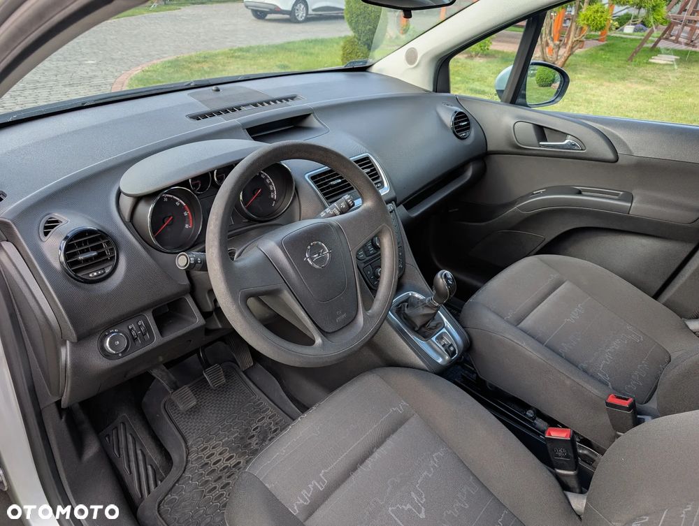 Opel Meriva 1.6 CDTI Essentia S&S - 13