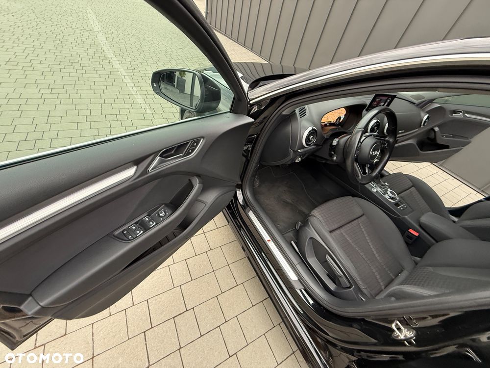 Audi A3 Sportback 2.0 TDI Sport S tronic - 12