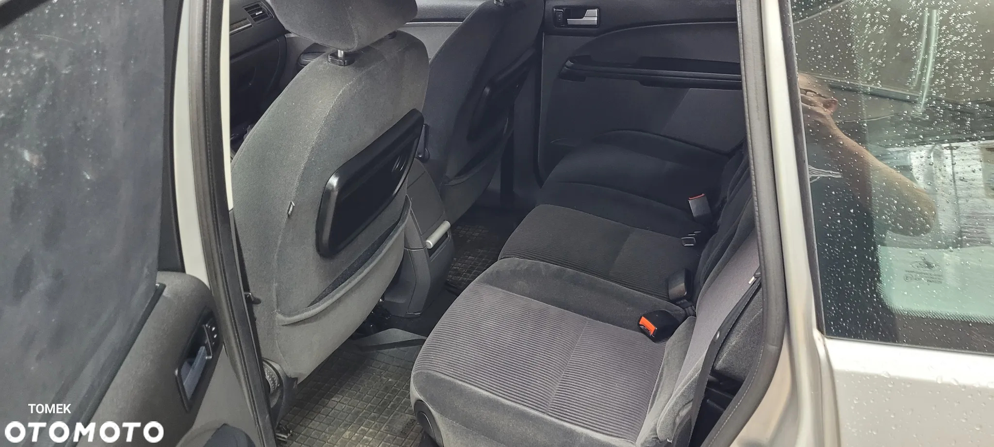 Ford Focus C-Max 1.8 Ghia - 14