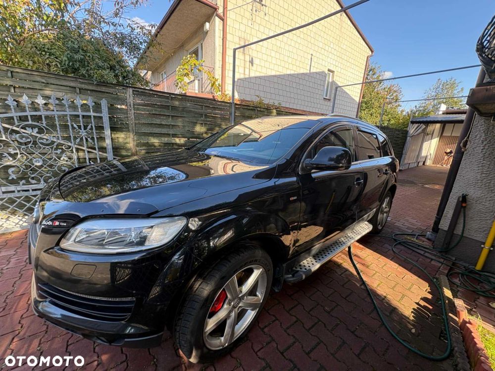 Audi Q7 - 1