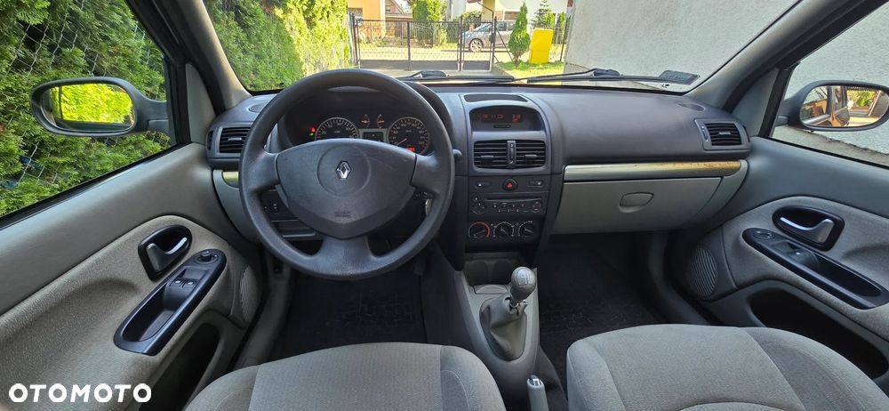 Renault Clio 1.2 16V Expression - 8
