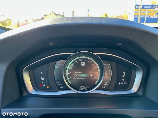 Volvo V60 D4 Geartronic Summum - 12