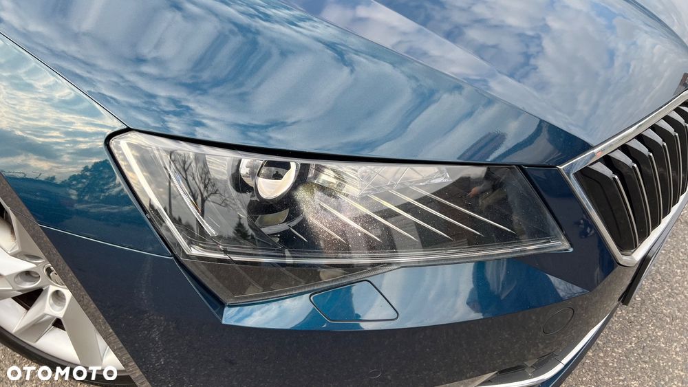 Skoda Superb 2.0 TDI Ambition DSG - 17