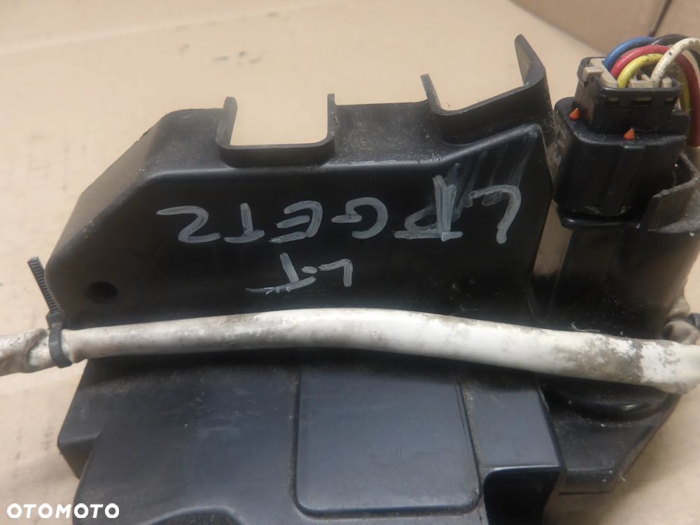 HYUNDAI GETZ 1.1B ZAMEK DRZWI PRAWY PRZÓD TYŁ LEWY PRAWY - 19