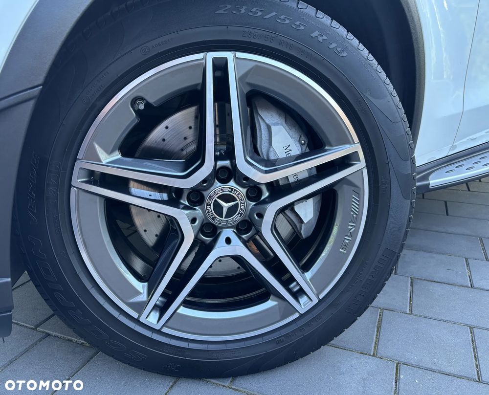 Mercedes-Benz GLC 200 4Matic 9G-TRONIC AMG Line Plus - 27
