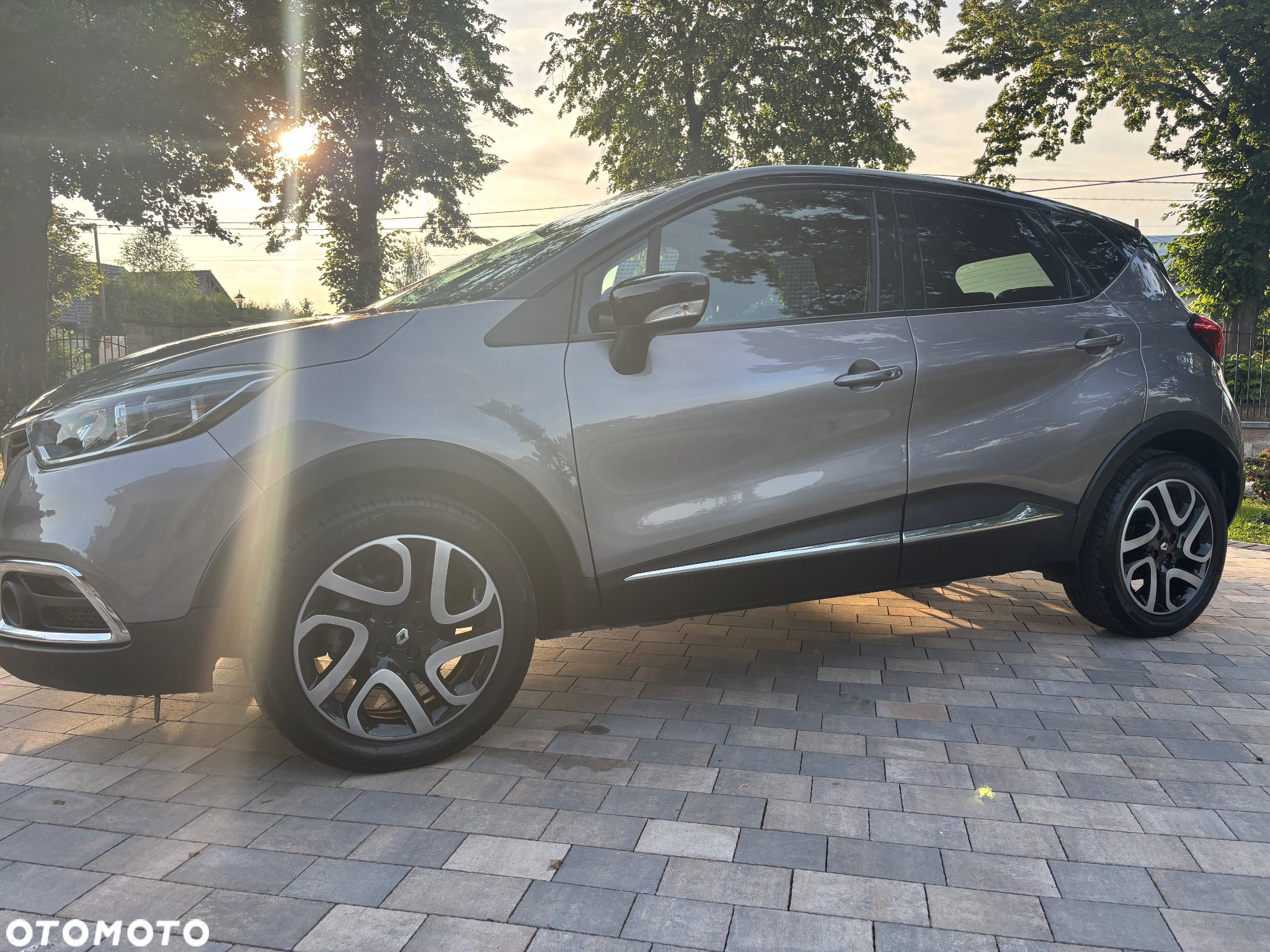 Renault Captur ENERGY TCe 120 EDC Luxe - 2