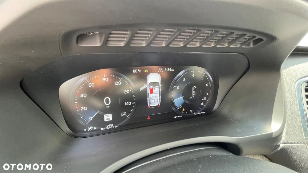 Volvo XC 90 - 16