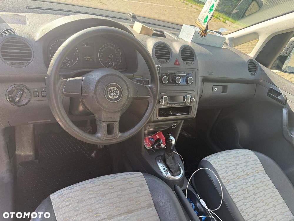 Volkswagen Caddy - 10