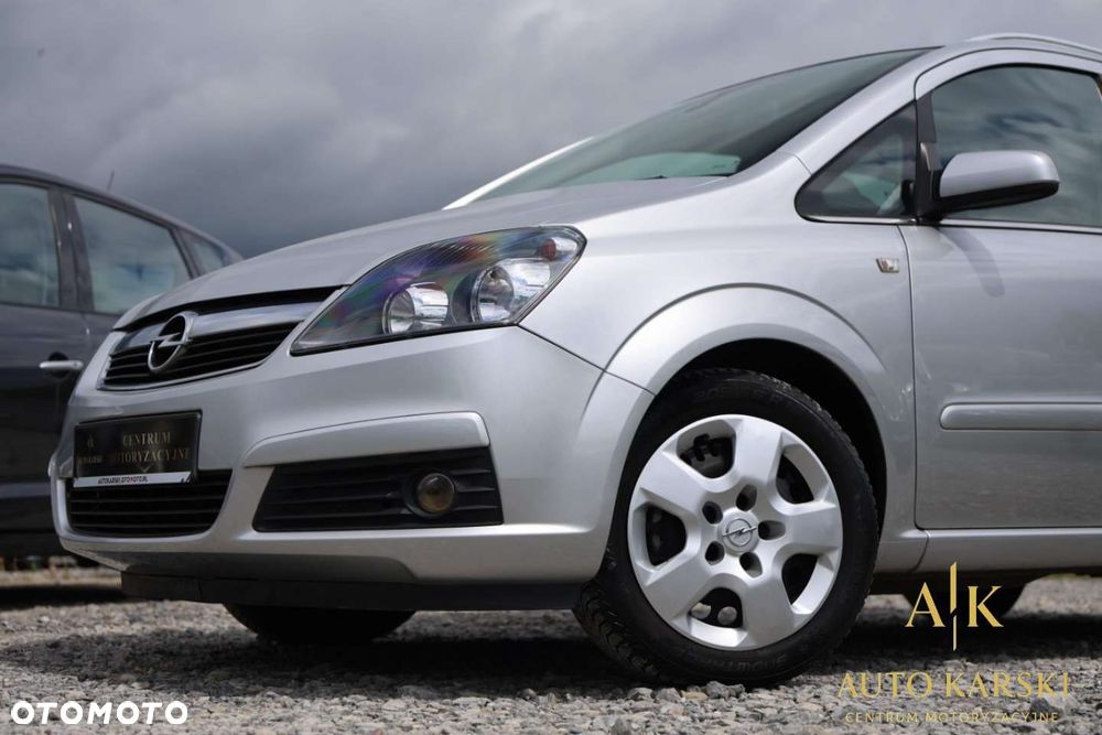 Opel Zafira - 9