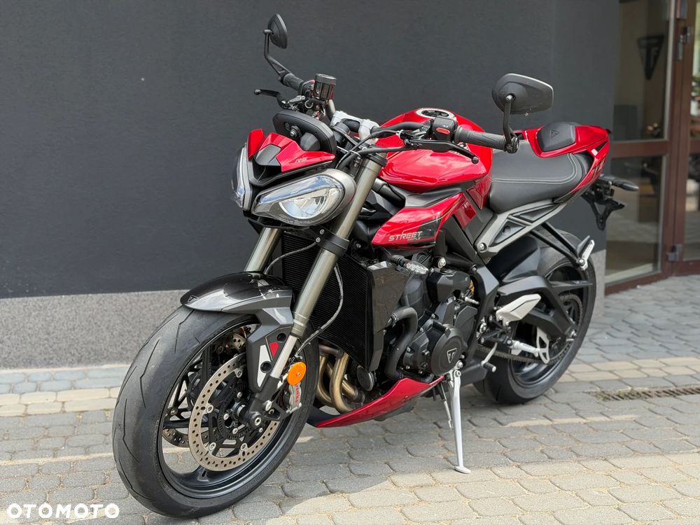 Triumph Street Triple - 13