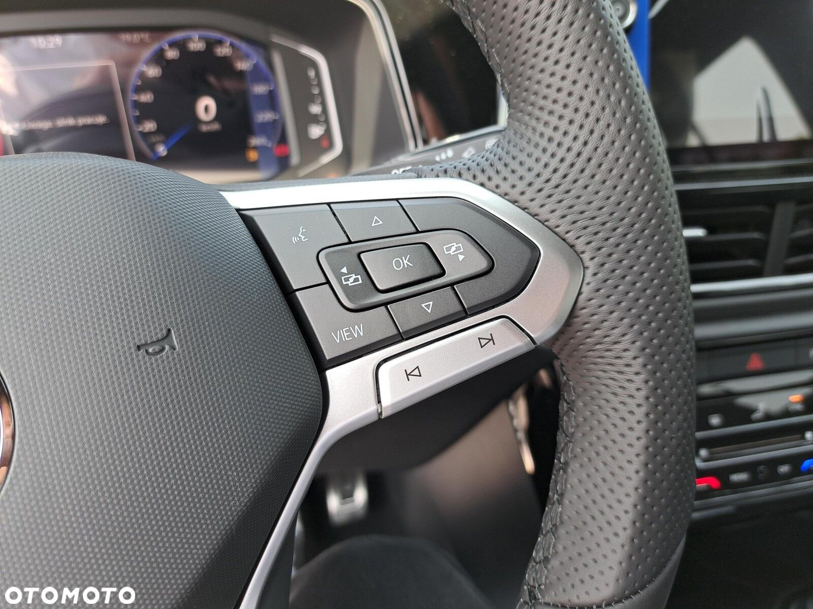 Volkswagen T-Roc 1.5 TSI R-Line Plus DSG - 32