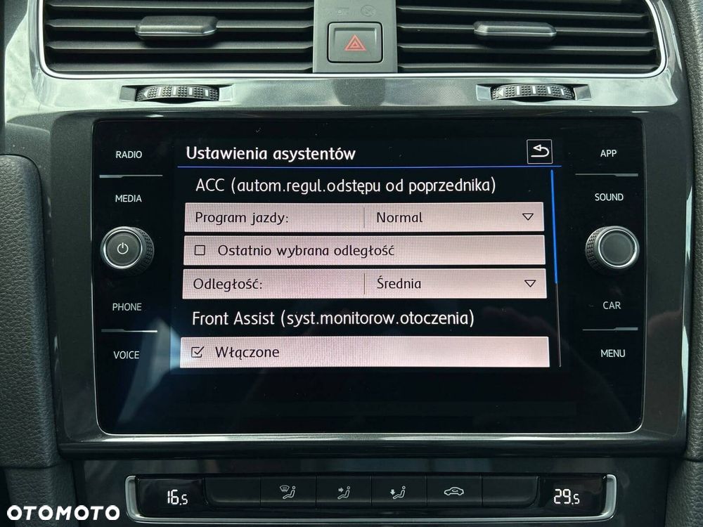 Volkswagen Golf 1.5 TSI BMT Comfortline - 30
