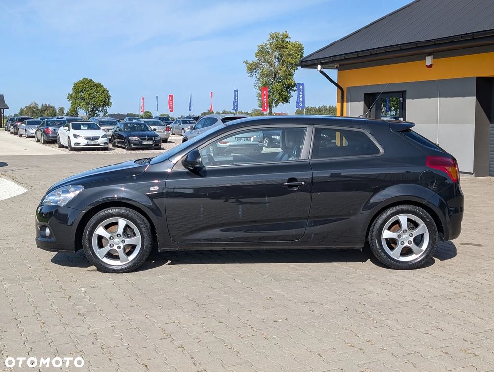 Kia Ceed ver-1-6-silver-x - 11