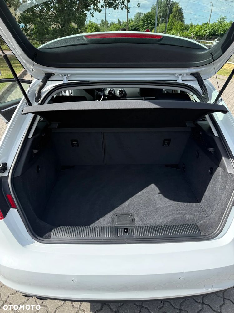 Audi A3 Sportback - 19
