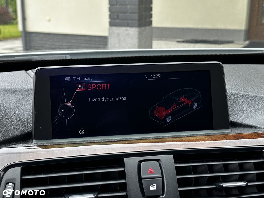 BMW 3GT 335i xDrive Sport Line - 25