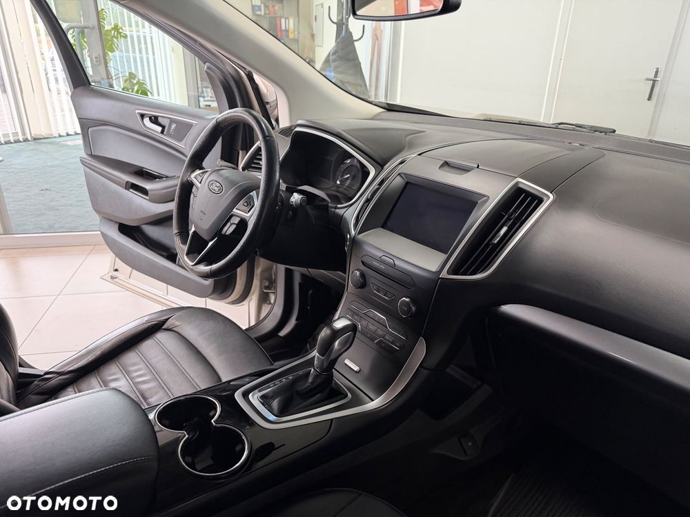 Ford Edge - 22
