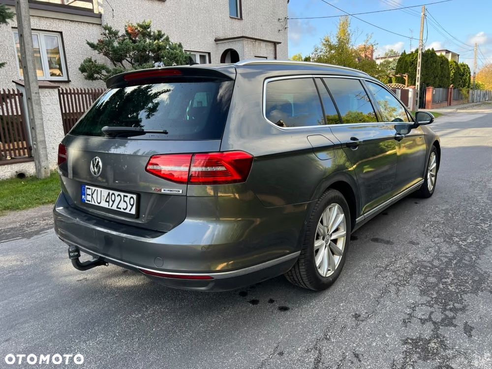 Volkswagen Passat - 11