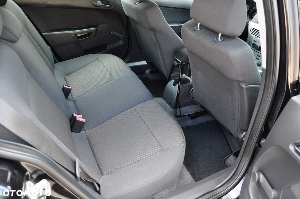 Opel Astra 1.4 Start - 30