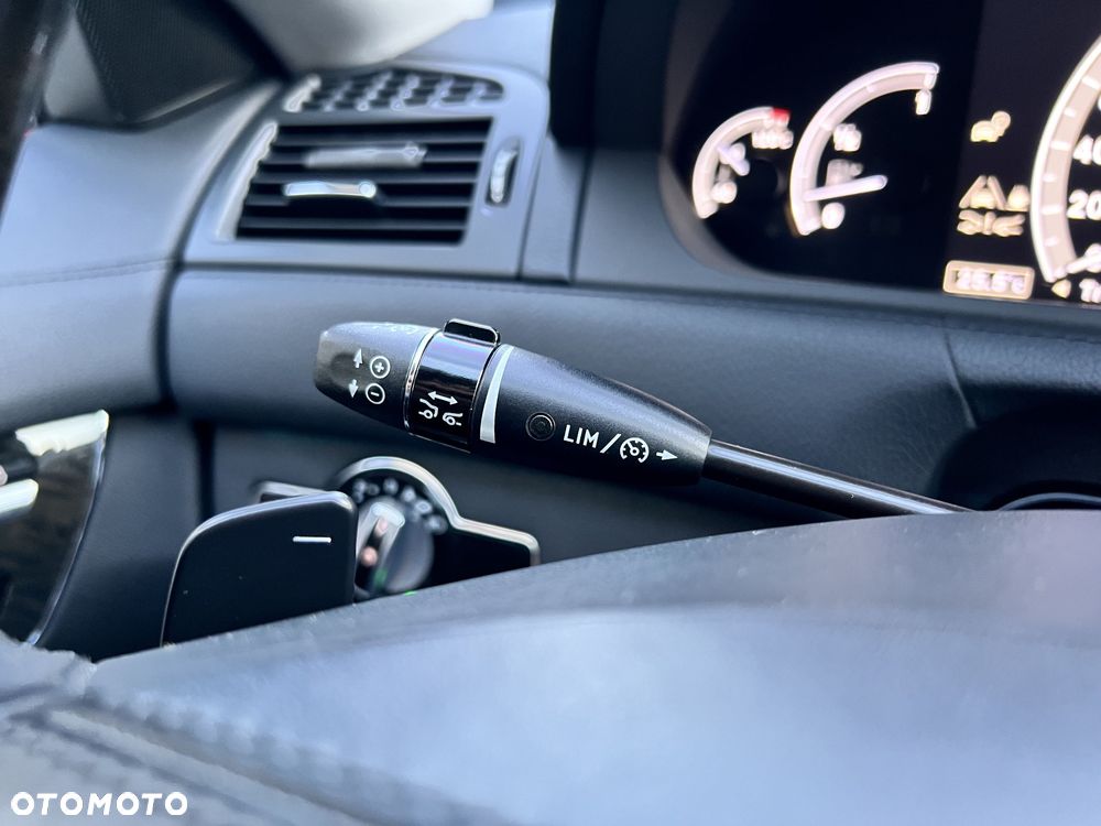 Mercedes-Benz CL 500 4-Matic BlueEff - 35